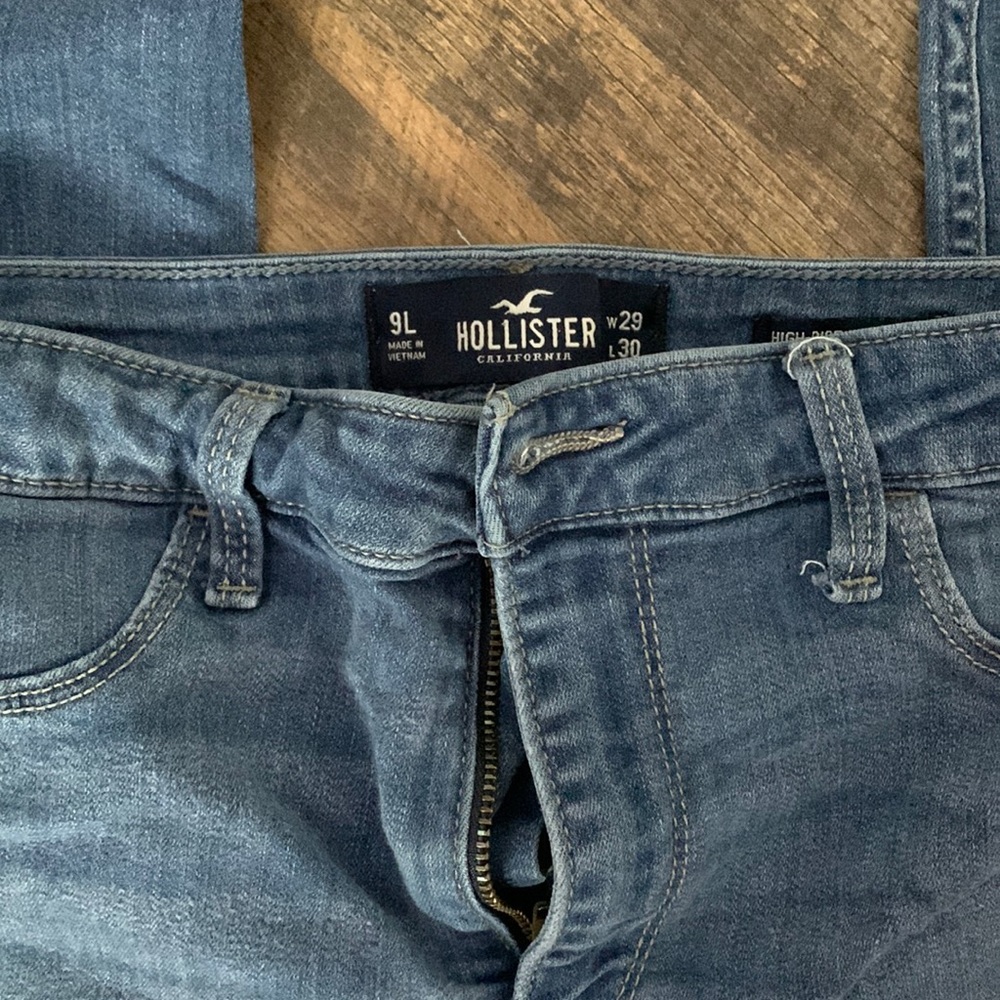 size 29 waist hollister jeans